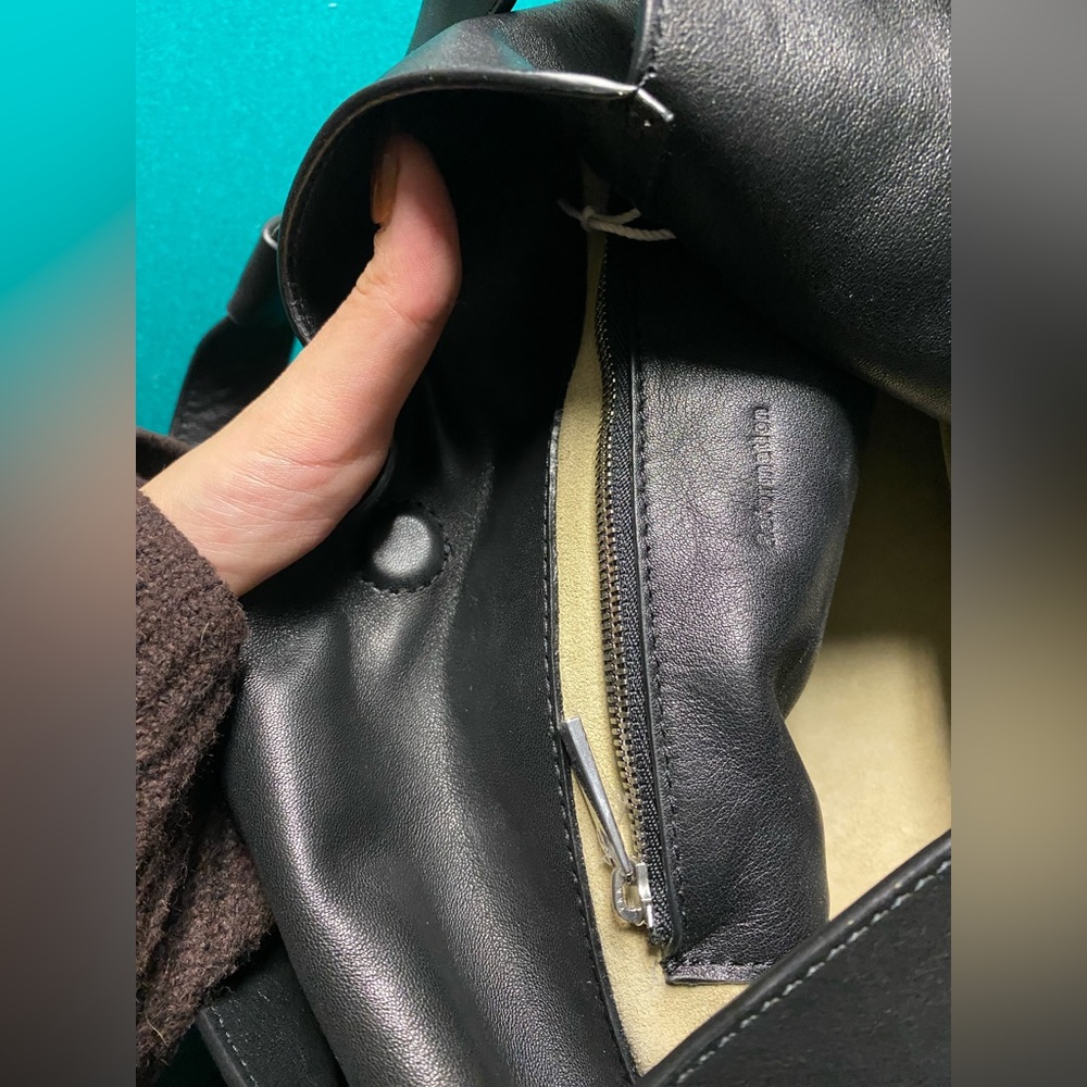Reformation Medium Silvana Bucket Bag - Picture 4 of 6